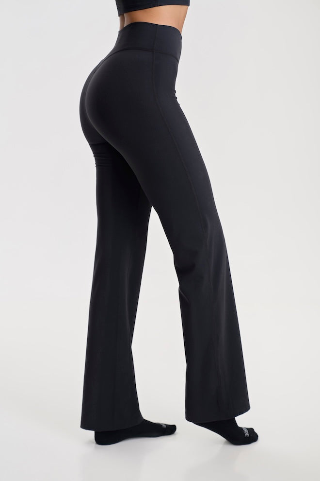 Contour Flare Leggings Onyx