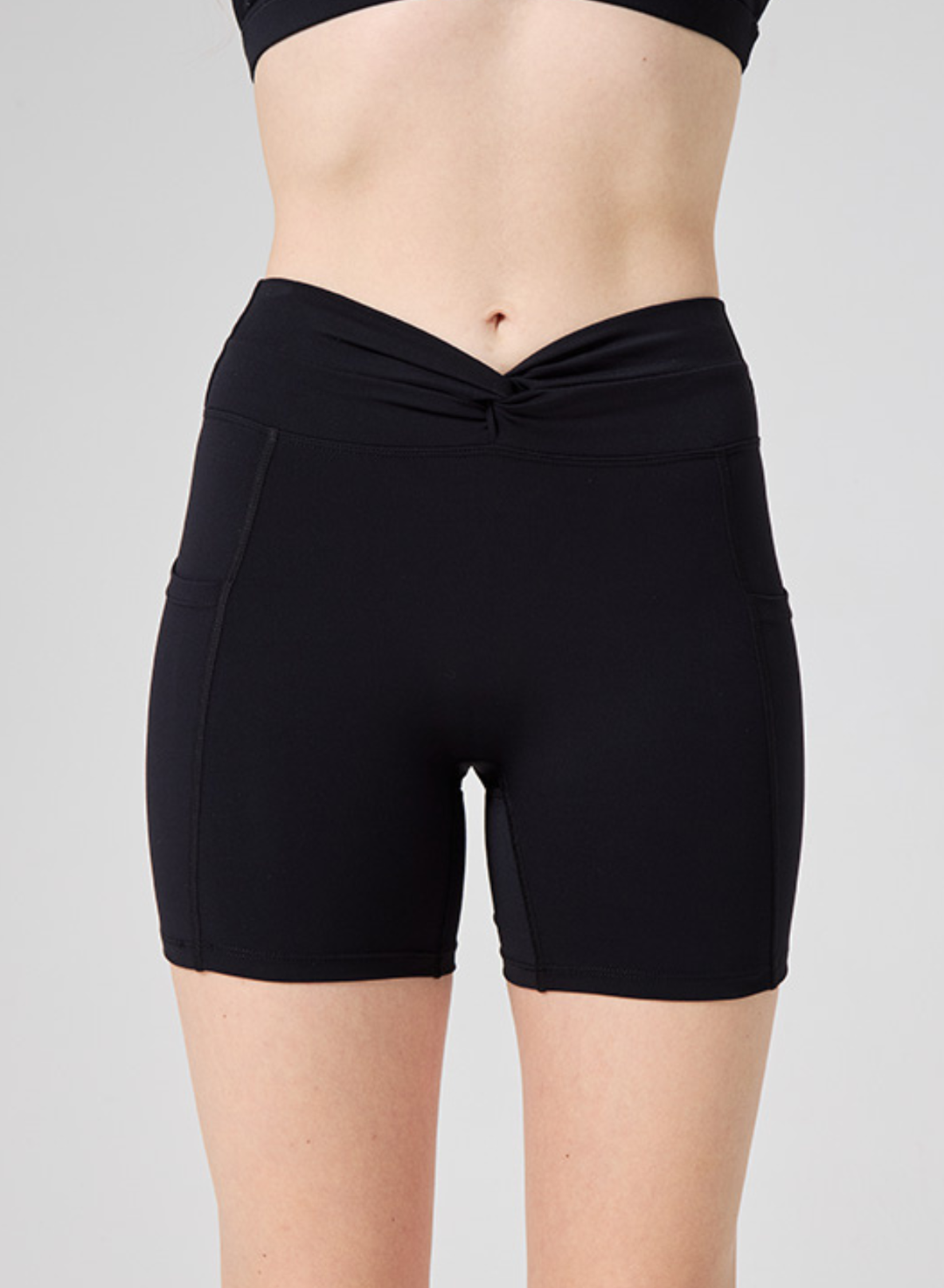 Sculpt Twist Pocket Shorts Black
