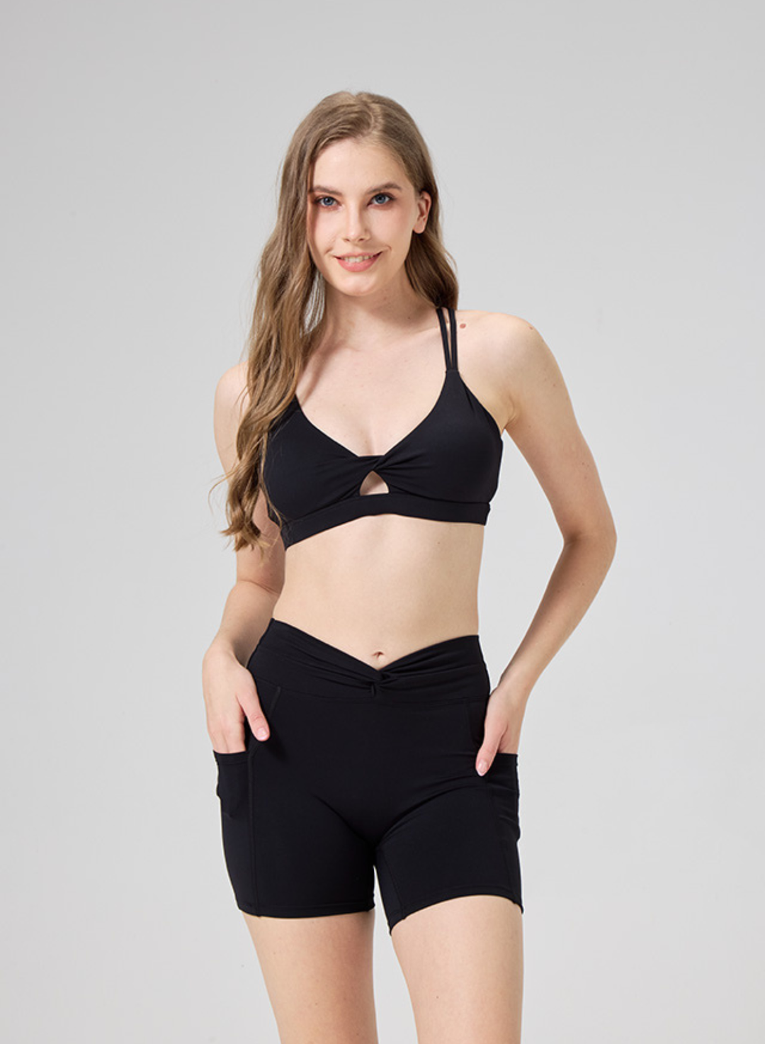 Sculpt Twist Pocket Shorts Black